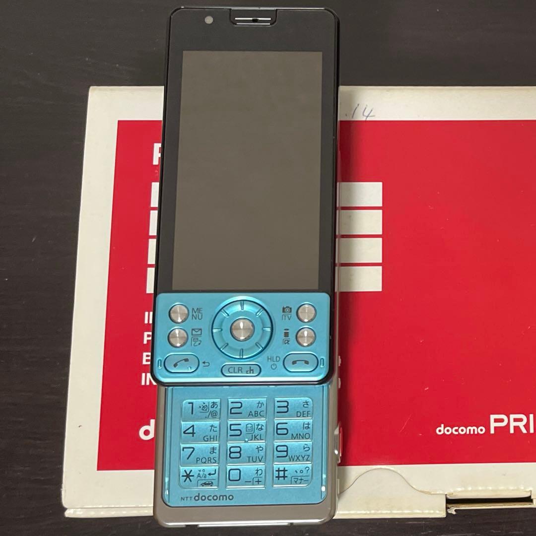 【新品未使用】ドコモ P-03C 13.2メガピクセル ブルー　docomo