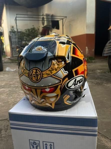 AraiRX7X バイクフルフェイスヘルメット レトロサムライデザイン Lサイズ