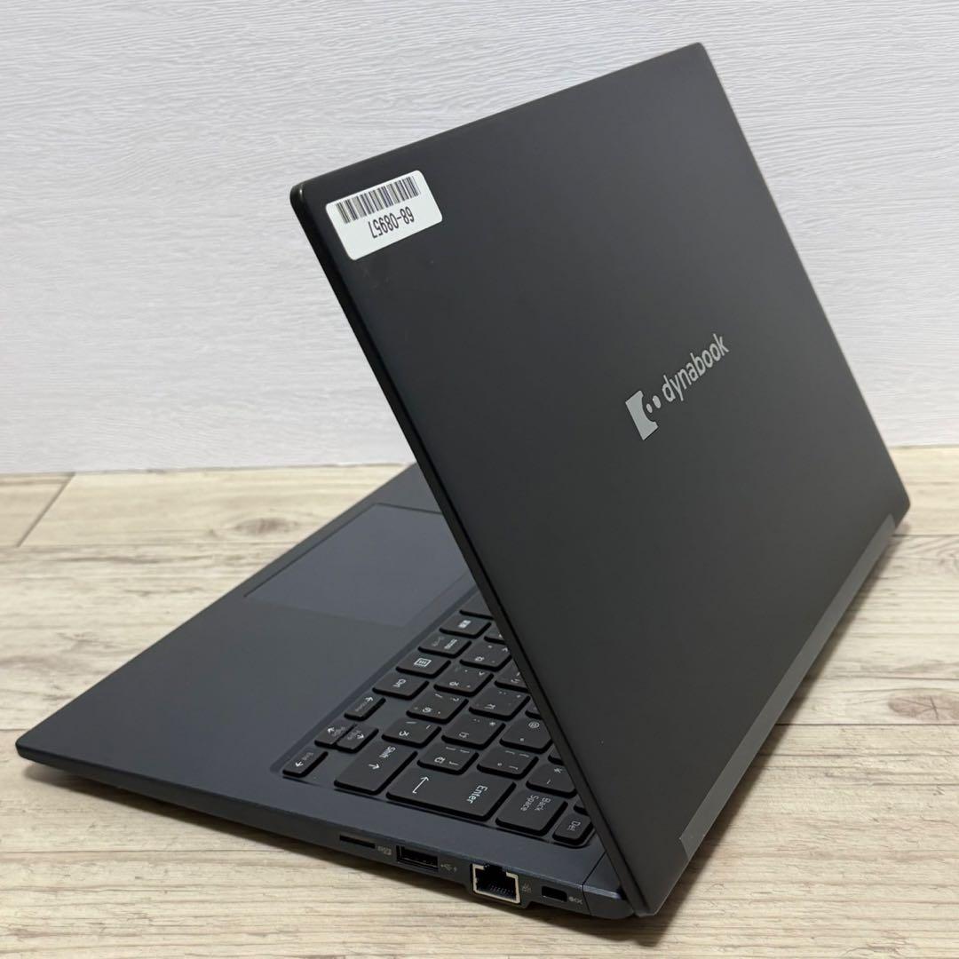 美品★Dynabook/11世代/薄型軽量/888g/メモリ8GB/Win11