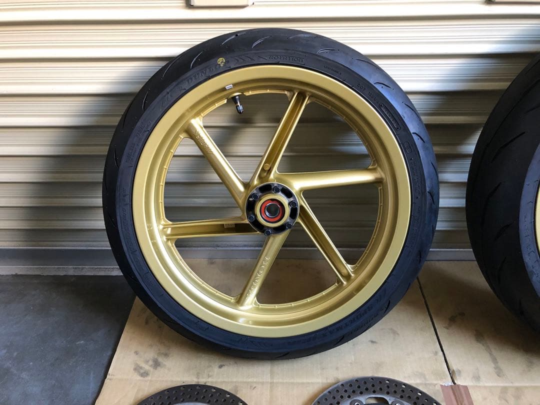 引き取り限定 NSR250R MAGTEKホイール前後セット、ダンロップQ5A