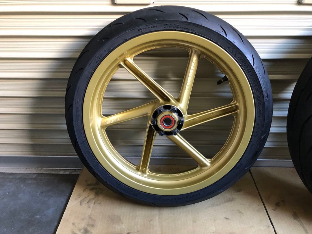 引き取り限定 NSR250R MAGTEKホイール前後セット、ダンロップQ5A
