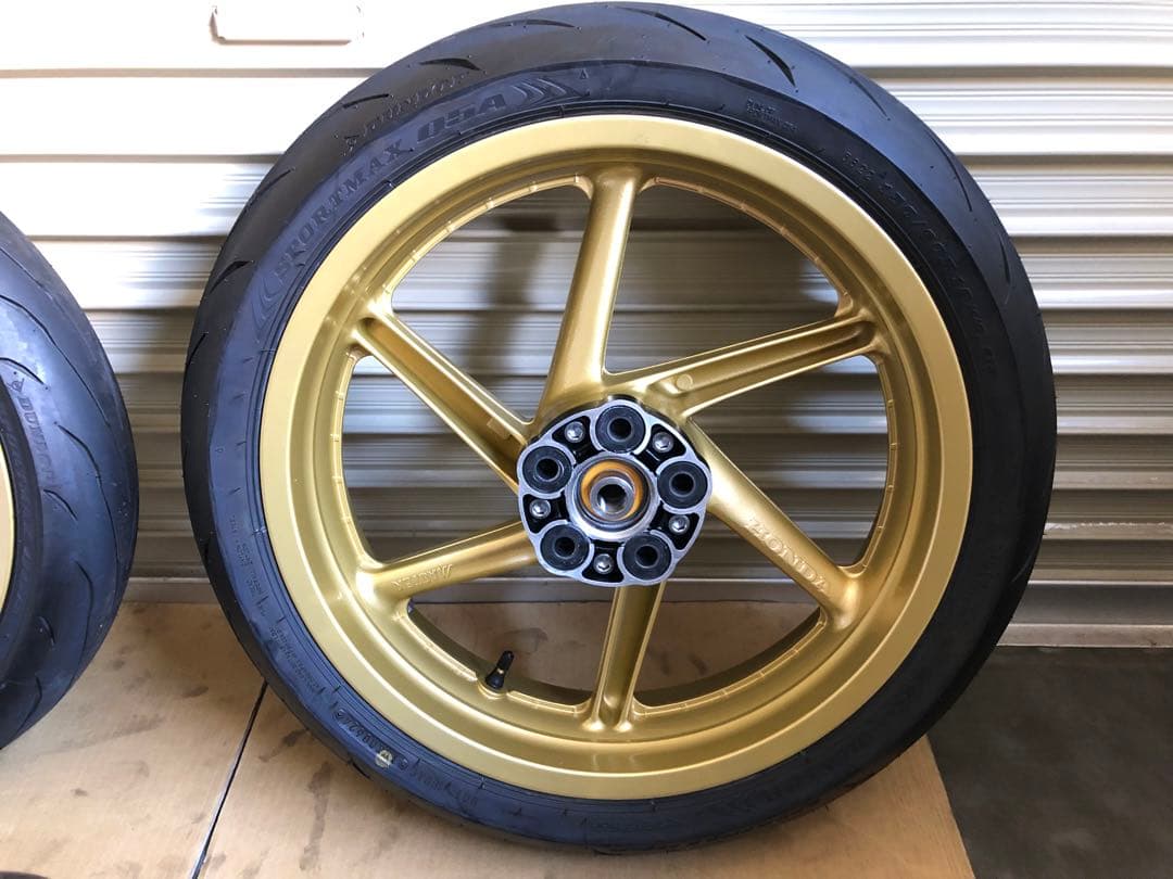 引き取り限定 NSR250R MAGTEKホイール前後セット、ダンロップQ5A