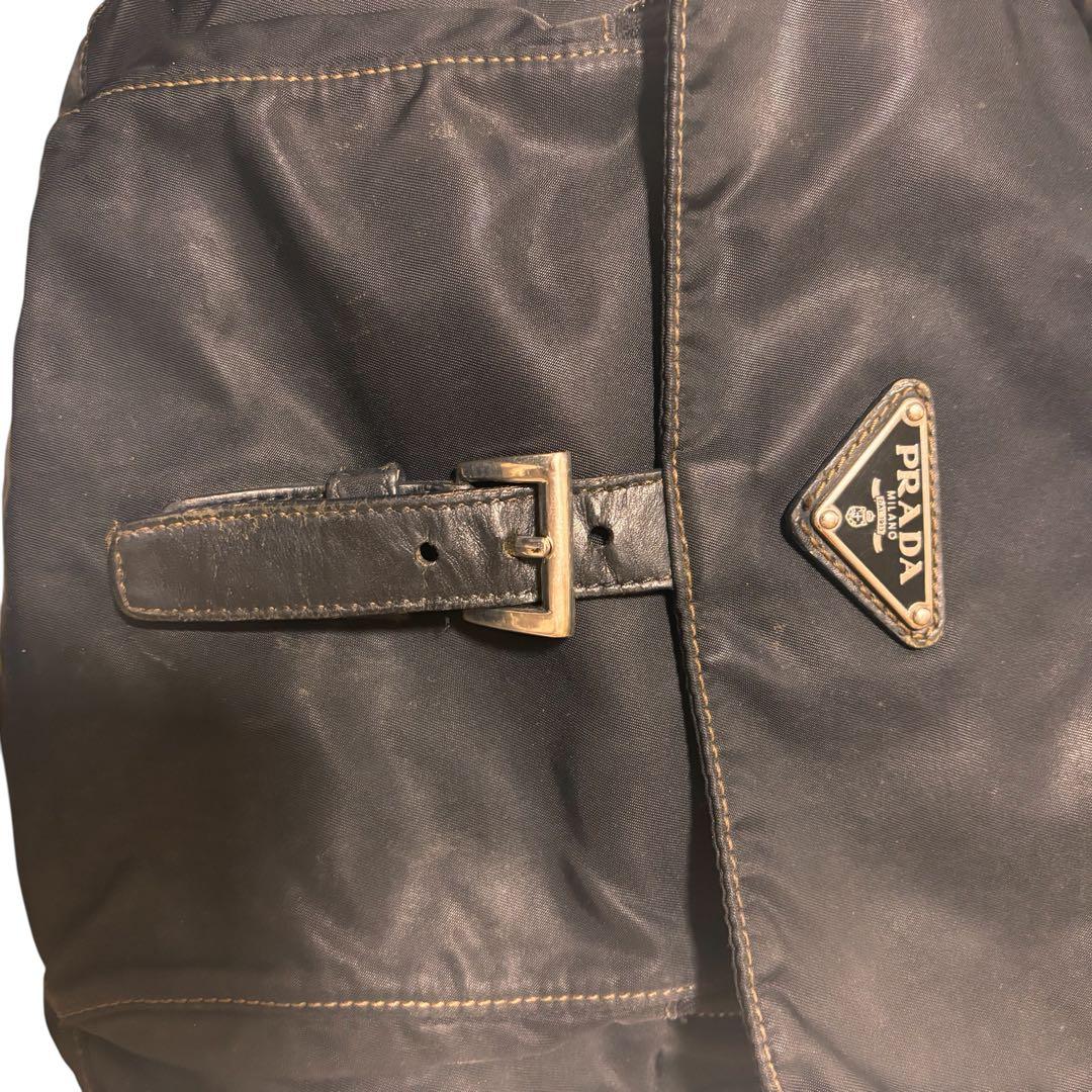 PRADA ブラック ショルダーバッグ 中型