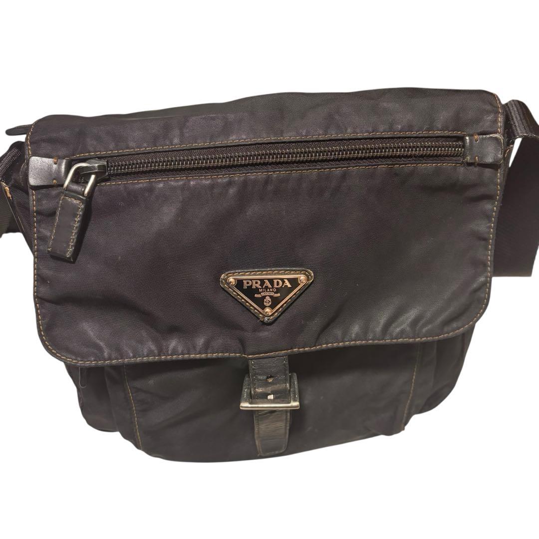 PRADA ブラック ショルダーバッグ 中型