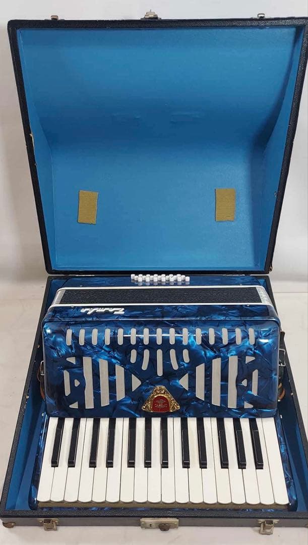【訳あり品】TOMBO アコーディオン 30鍵盤 No.211 ハードケース付き