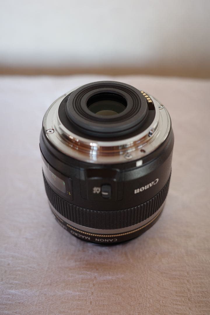 Canon EF-S 60mm f/2.8 USM レンズ