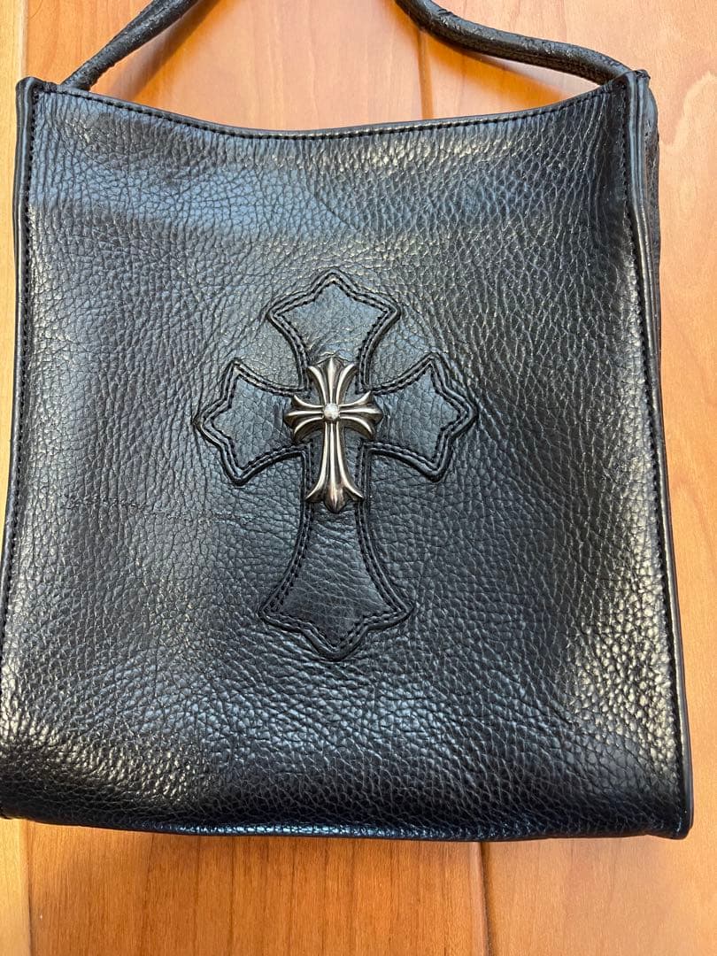 Chrome Hearts クロスモチーフ ショルダーバッグ