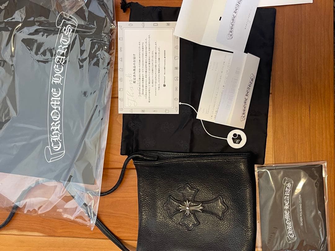 Chrome Hearts クロスモチーフ ショルダーバッグ