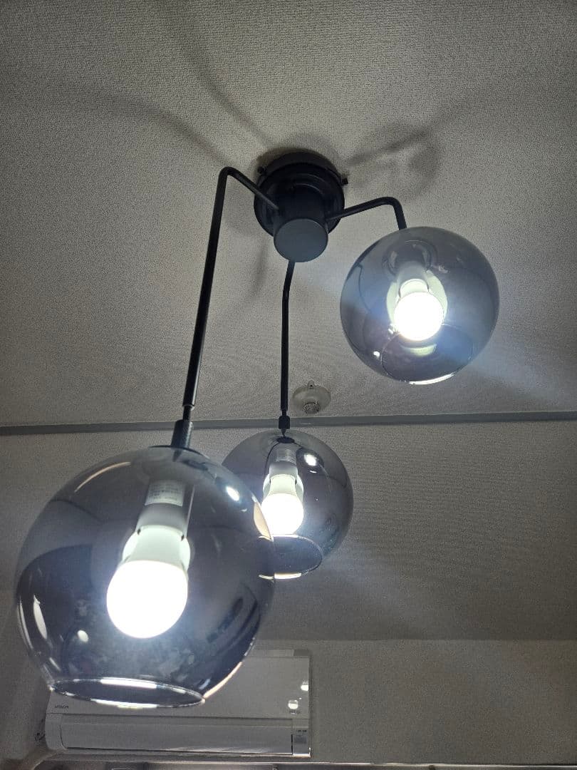 ニトリ ペンダントライト リモコンで操作できるLED電球付き