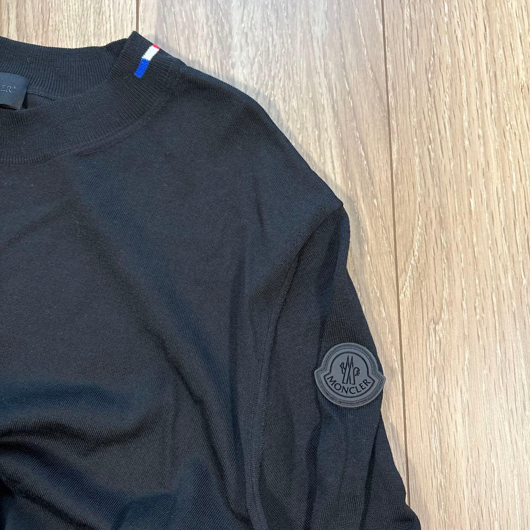 【美品】MONCLER ブラック長袖Tシャツ