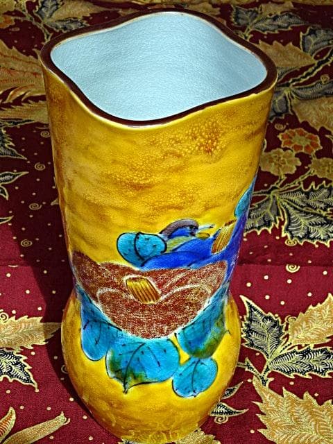 【九谷焼】日展作家 松浦慎弥作　釉彩　山茶花　花瓶