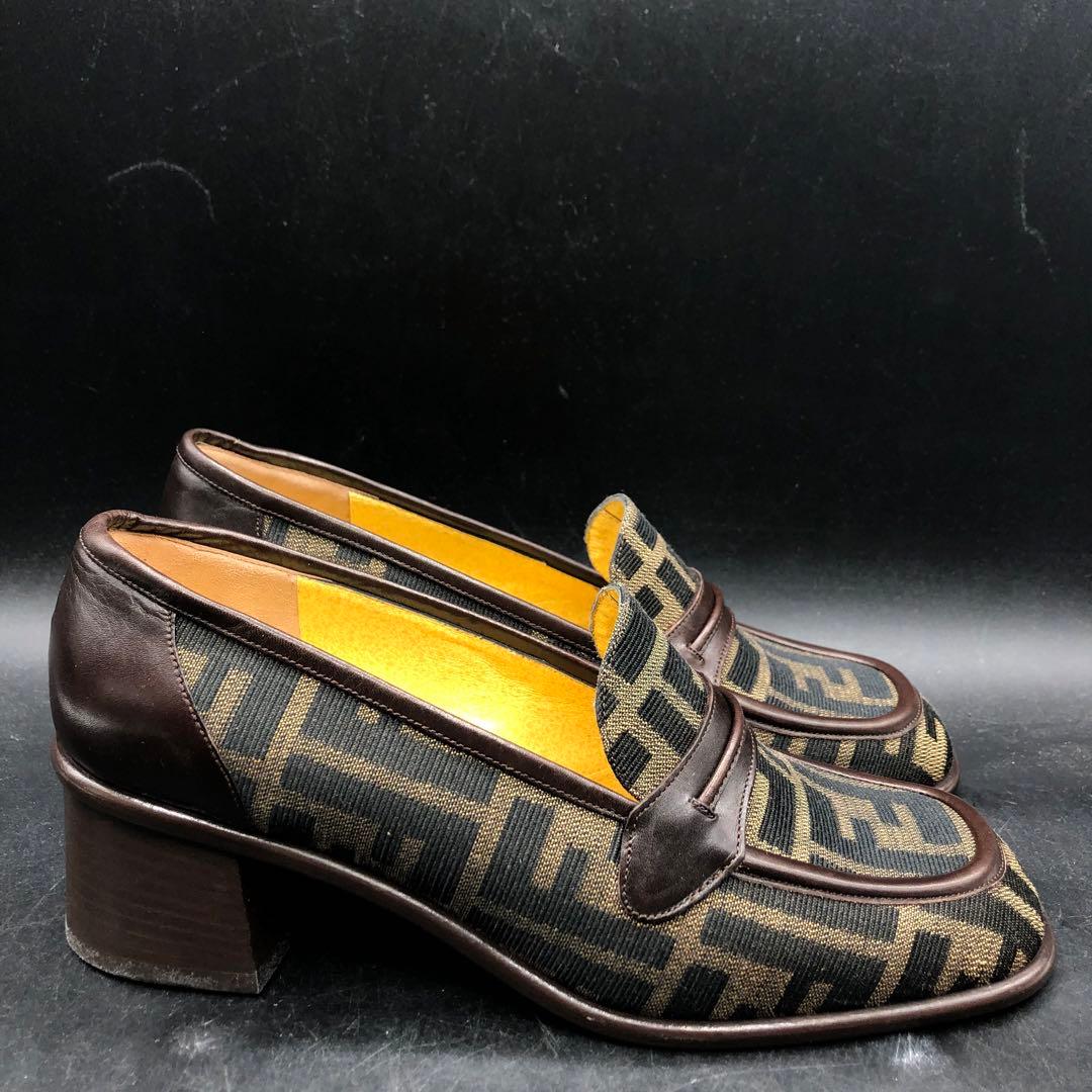 M.5097 イタリア製 FENDI フェンディ 箱付き ズッカ柄 ローファー