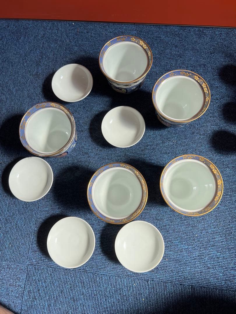 1284 有田焼 其泉 金彩千鳥祥瑞　酒器セット　湯呑蓋付　茶托　皿　まとめ売り