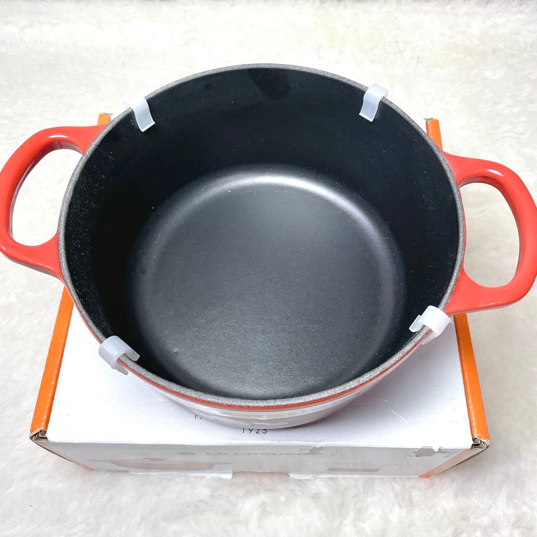 【新品✨】ル・クルーゼ 両手鍋 ココット 18 スフィアプレート 22