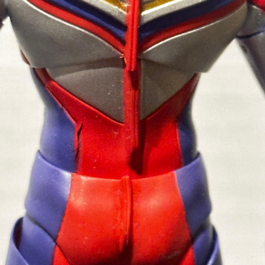 【腹部ひび割れあり】SHF 真骨彫製法 ウルトラマンティガ マルチタイプ 初版