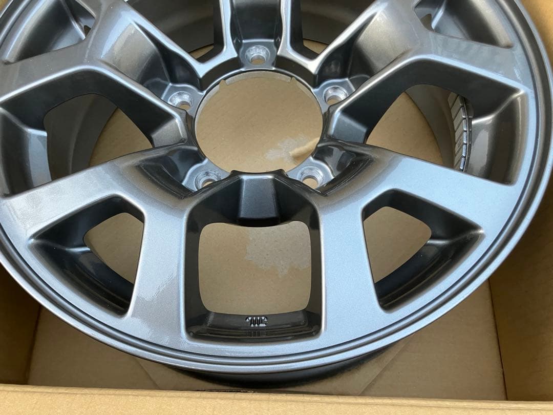 ジムニーノマド 純正ホイール 新車外し 1本のみ その4【送料込み】