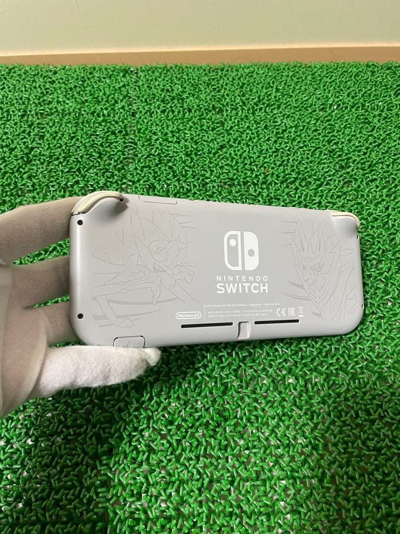 Nintendo Switch Lite 本体