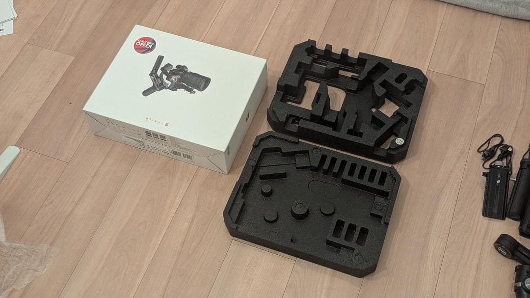 Zhiyun Weebill S ジンバル + Smallrig ハンドル