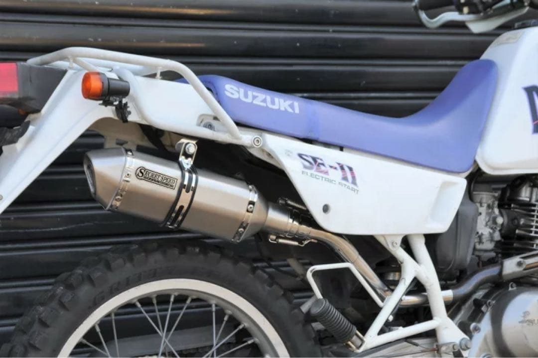 特別SALEスズキ ジェベル200ソリッド モタード 異形スリップオン マフラー