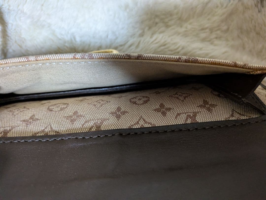 Louis Vuitton ショルダーバッグ ベージュ