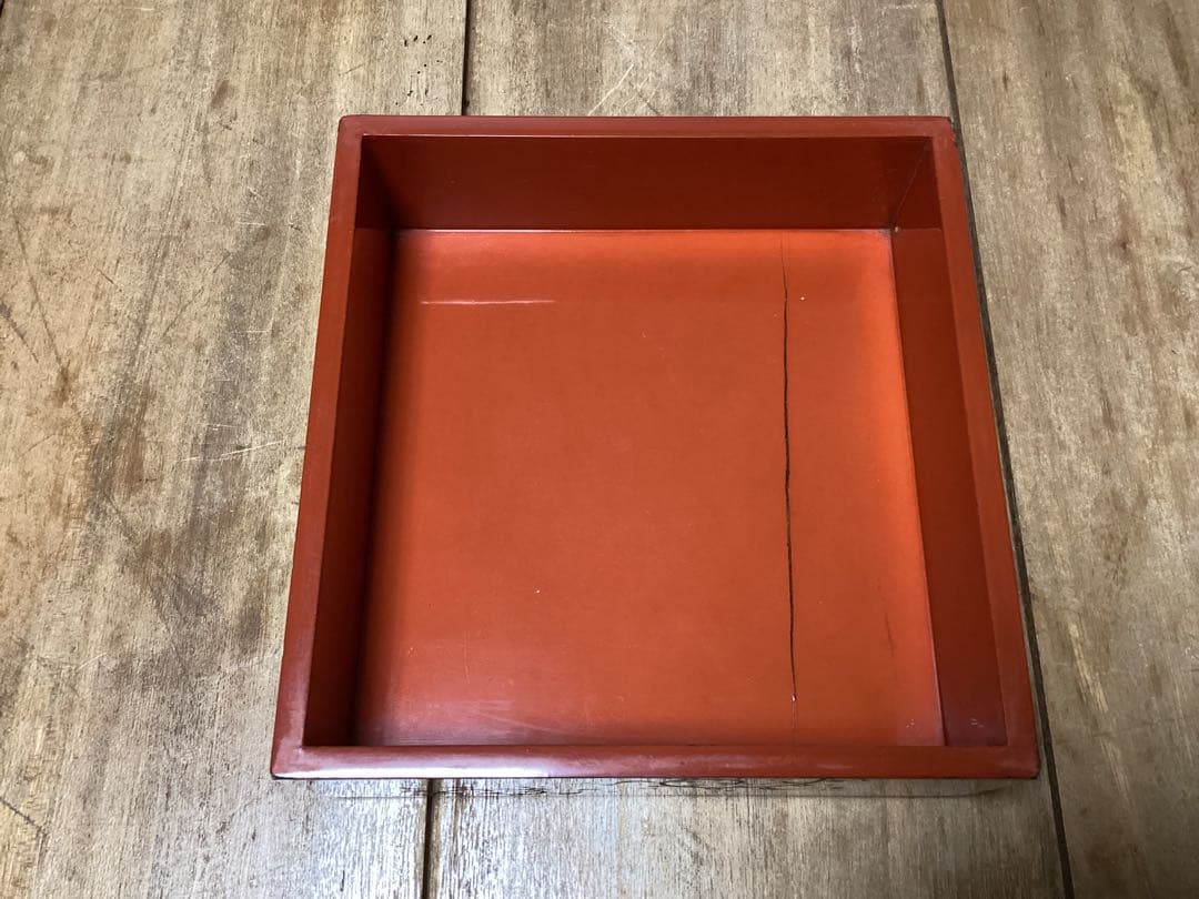 輪島製朱地藻紋刻　五段　重箱　台付　(検) 堆朱　鎌倉彫