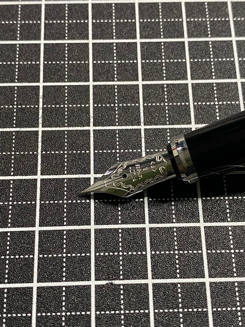 PILOT LEGNO 89s Deep-Red 万年筆　字幅F