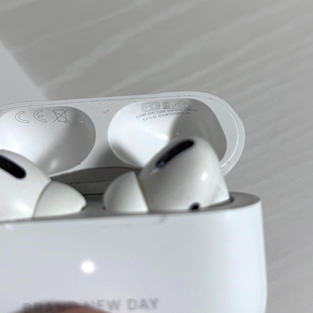 AirPodsPro (中古)【刻印あり】