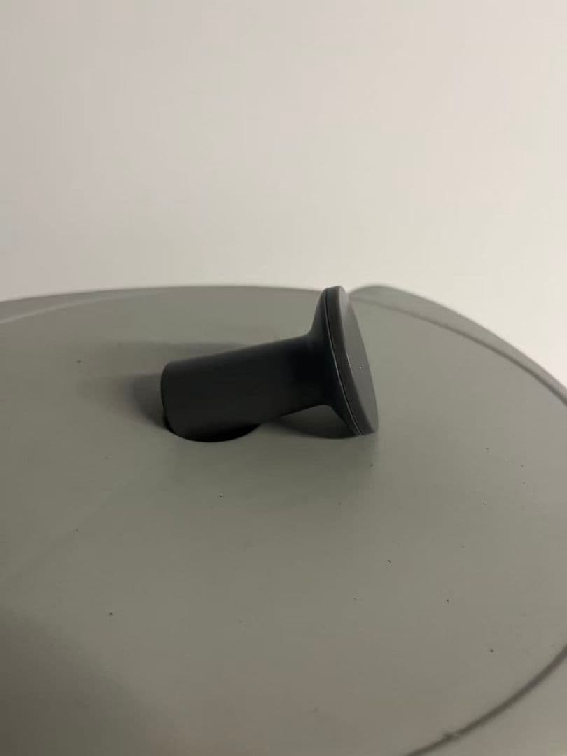 グレー プラスチック 蓋ノブ