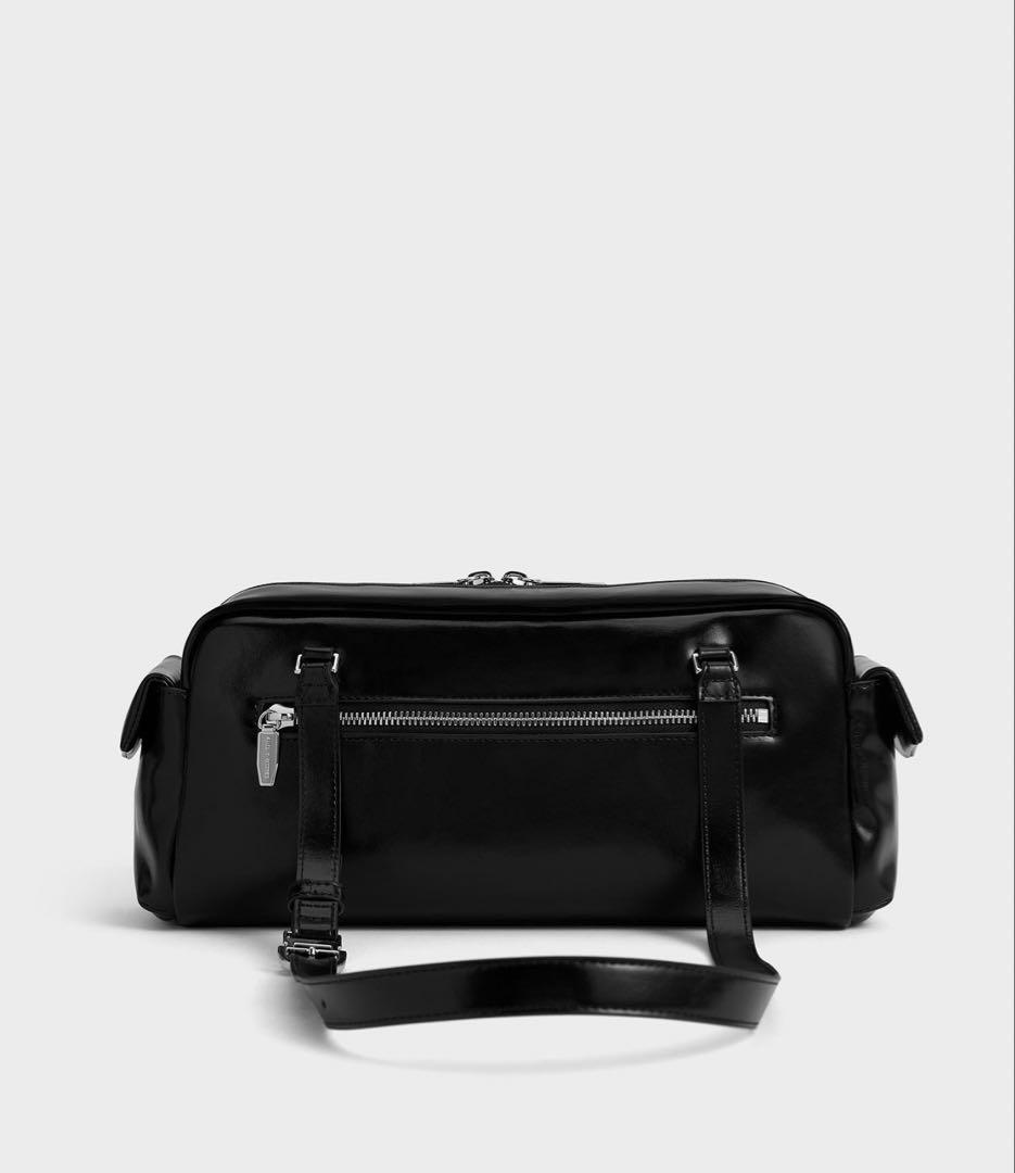 CHARLES&KEITH マルチポケットショルダーバッグ