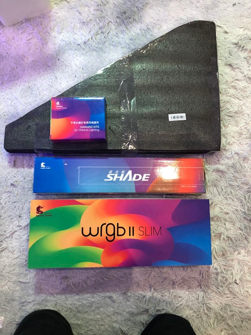 WRGB II SLIM45 LED 専用アーム、シェード付き