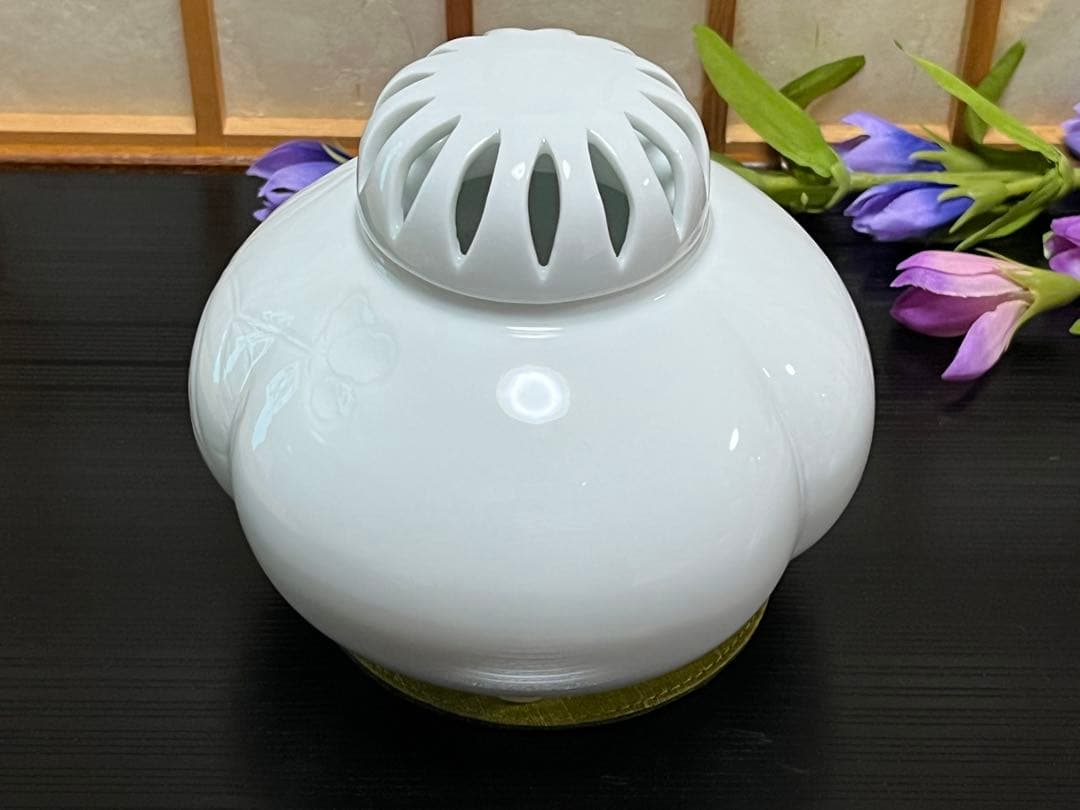 (ト14) 平戸焼 [十五代 中里茂右衛門] 香爐　白磁　茶道具