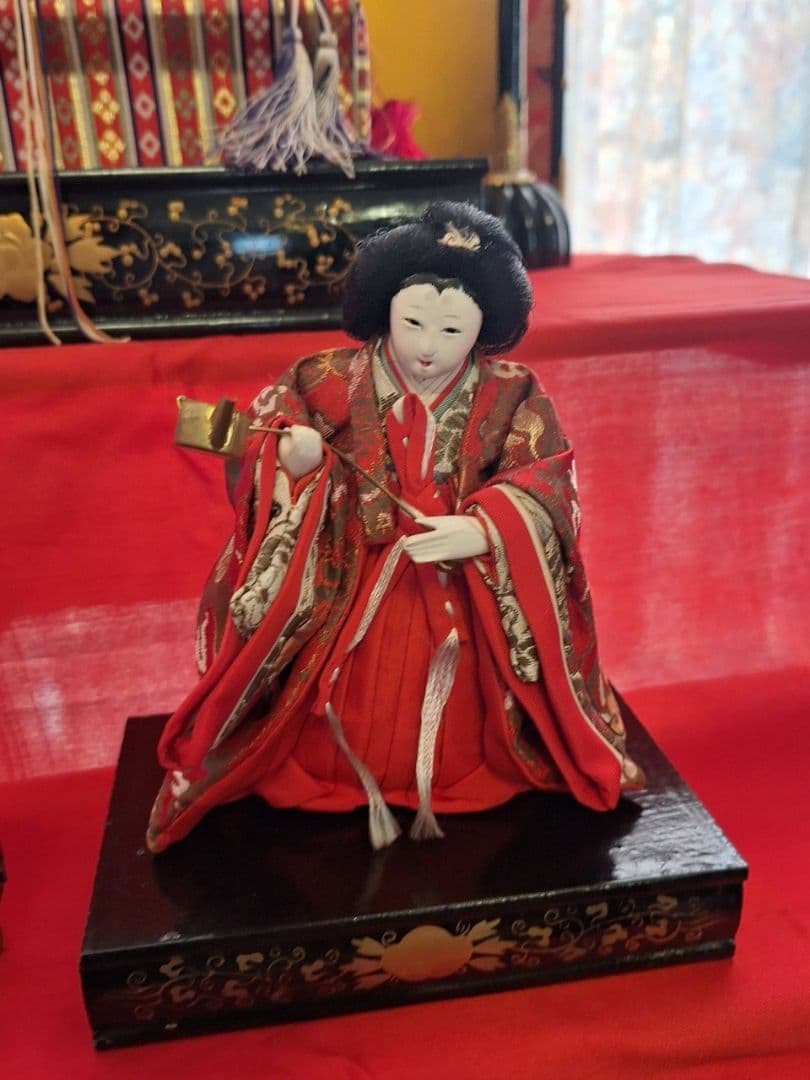 【逸品】1950年代日本製のビンテージひな人形/花やかな15人飾り五段飾り