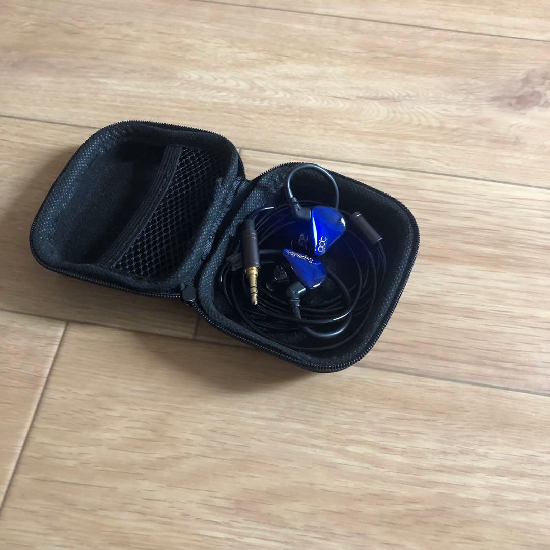 qdcイヤホン
