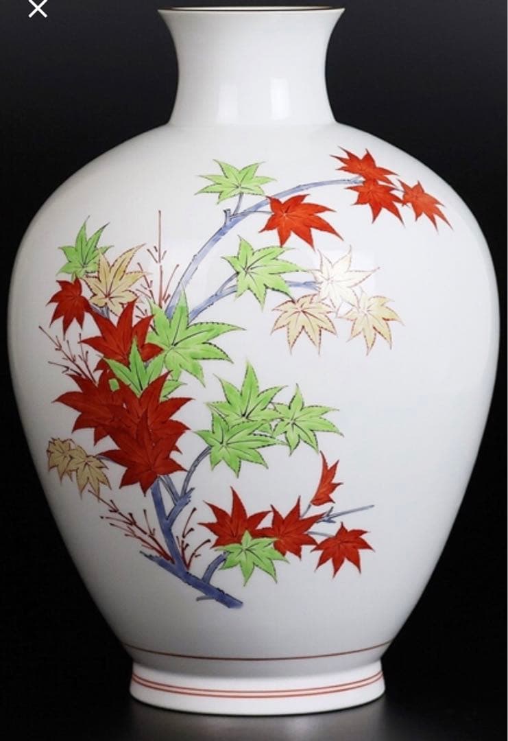 希少品十四代酒井田柿右衛門本人作 濁手紅葉文花瓶 高さ約29 Cm共布本物保証