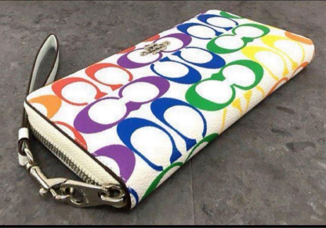 COACH長財布レインボーマルチカラーシグネチャーホワイト.ストラップ付.新品