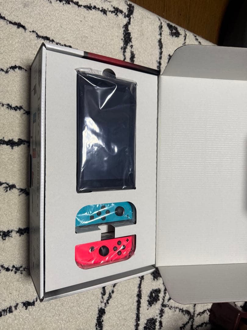 Nintendo Switch 本体 ＋ドンキーコングリターンズHDセット