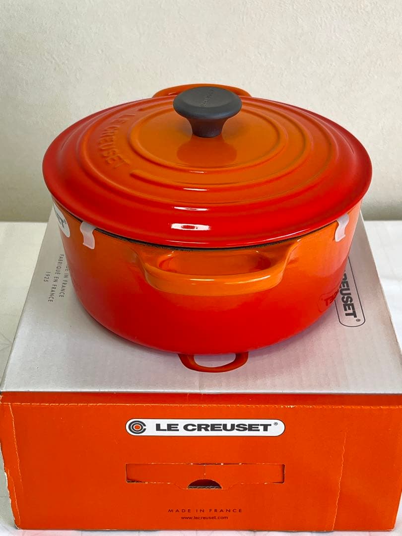 LE CREUSET ココットロンド シグニチャー22cmオレンジ【新品未使用】