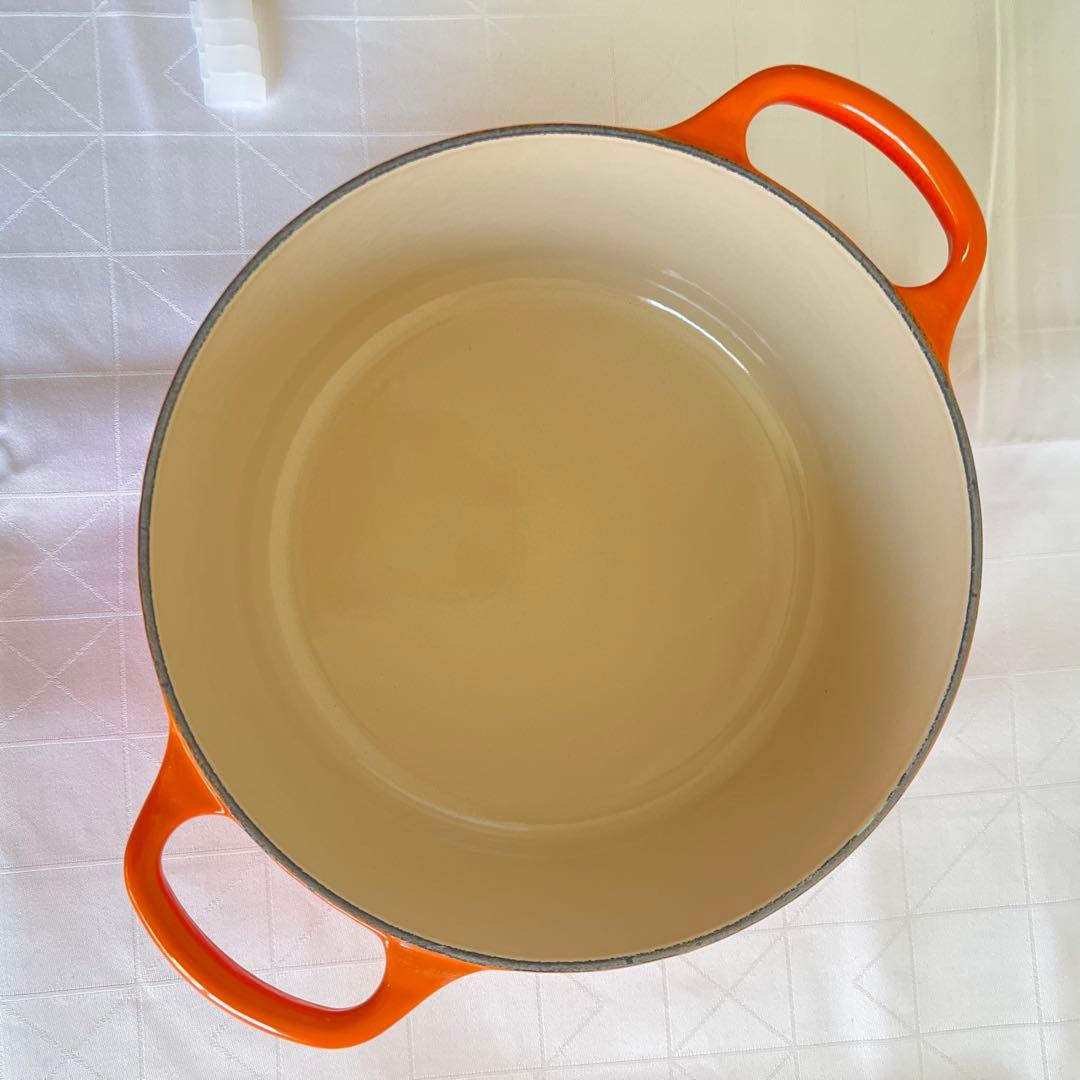 LE CREUSET ココットロンド シグニチャー22cmオレンジ【新品未使用】