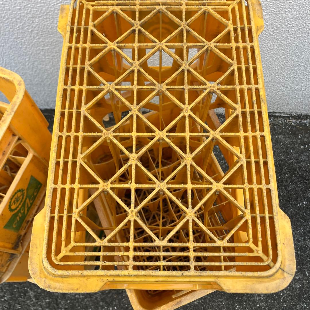 ジュース瓶ケース 8個　コンテナ　ケース　ボックス　ビールケース 昭和レトロ　②