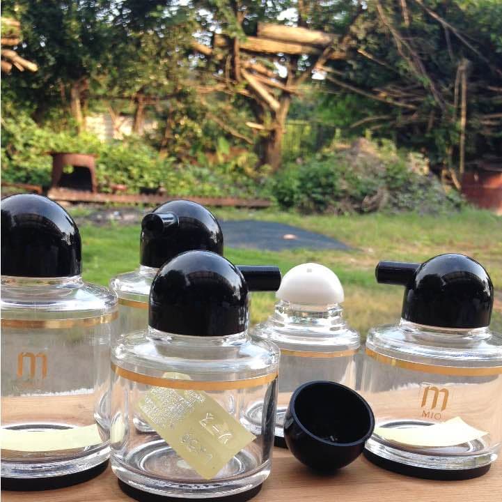 調味料容器