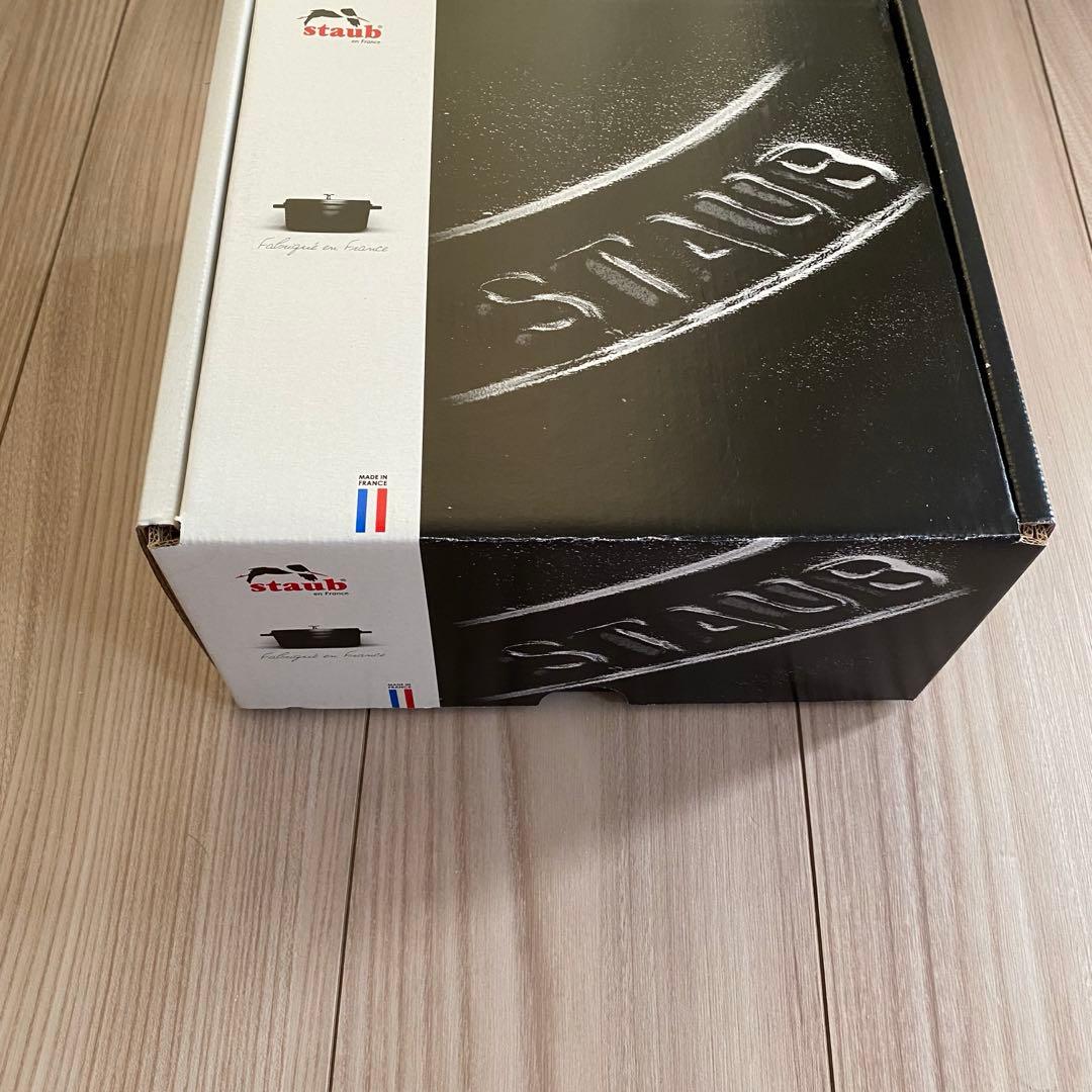 【新品未使用】staub ピコ・ココット　ラウンド　グレー　18cm