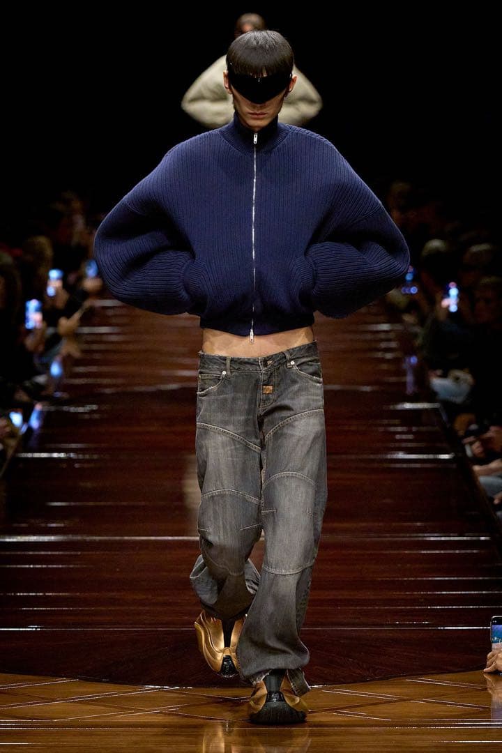 あ*様 balenciaga Relief Stitching Jeans