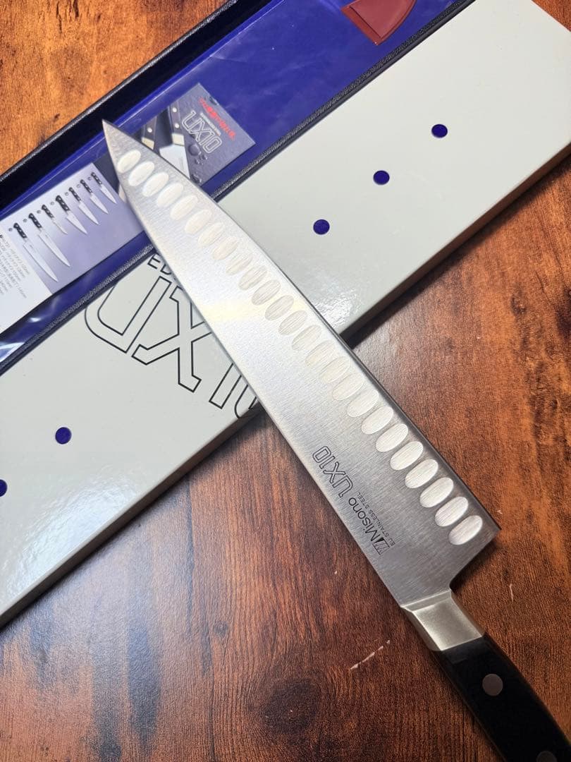 MISONO UX10 牛刀　包丁　9寸　サーモン型