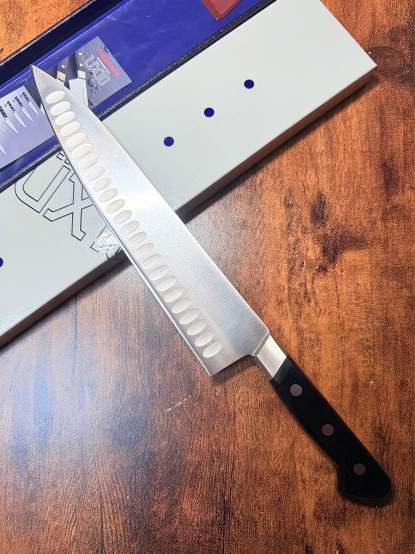 MISONO UX10 牛刀　包丁　9寸　サーモン型