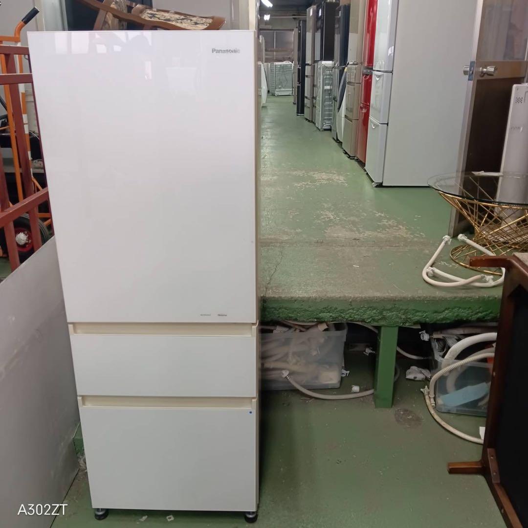 461 冷蔵庫　大型　300L強　右開き　自動製氷機付　極美品　ガラストップ