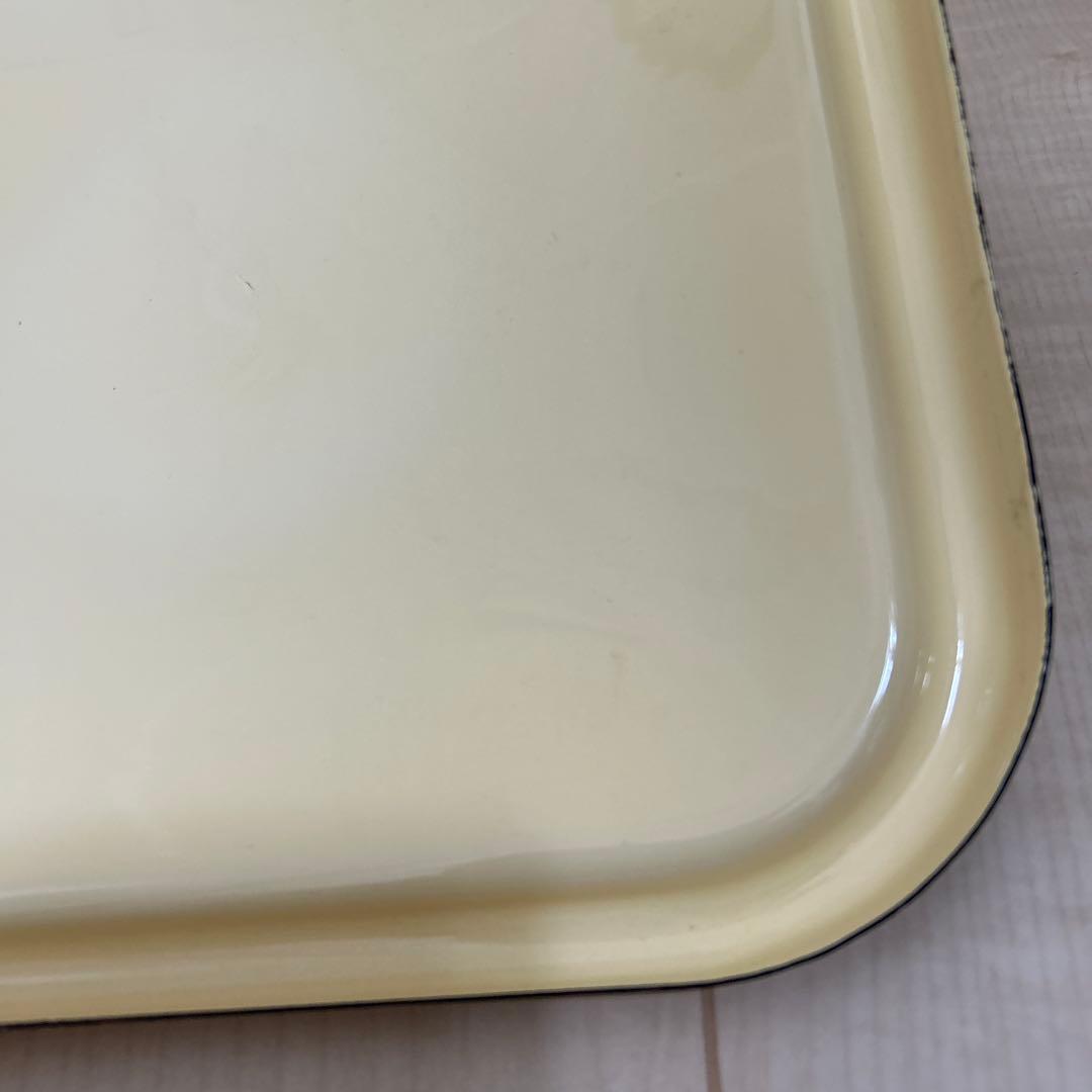 イマン　ホーロー缶　小物入れ　小物収納