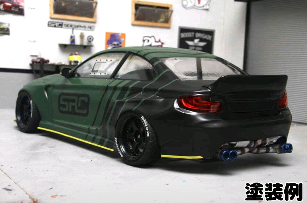 新品 無塗装 BMW M2 F22 APLASTICS ラジドリ ボディ