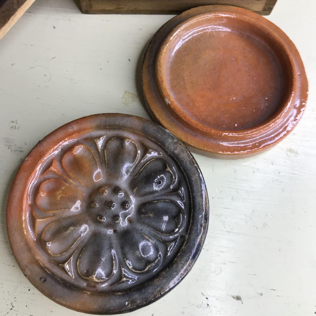 姿の良い香合　ビンテージ　茶道具　古美術作家物 赤楽古瓦形香合（保護箱）