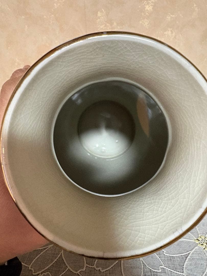 花柄陶器花瓶