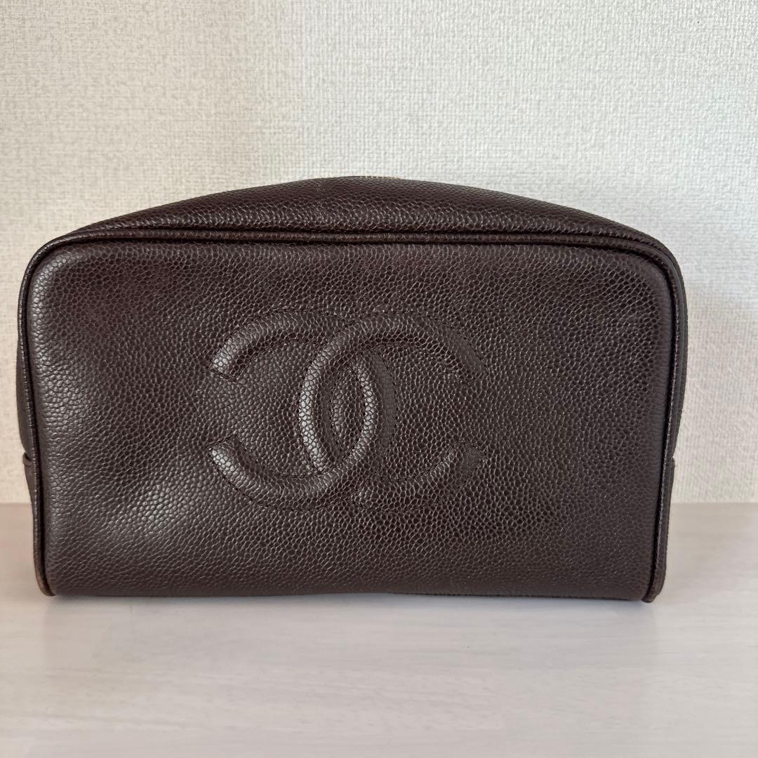 CHANEL シャネル　コスメポーチ　クラッチバッグ　キャビアスキン　ブラウン